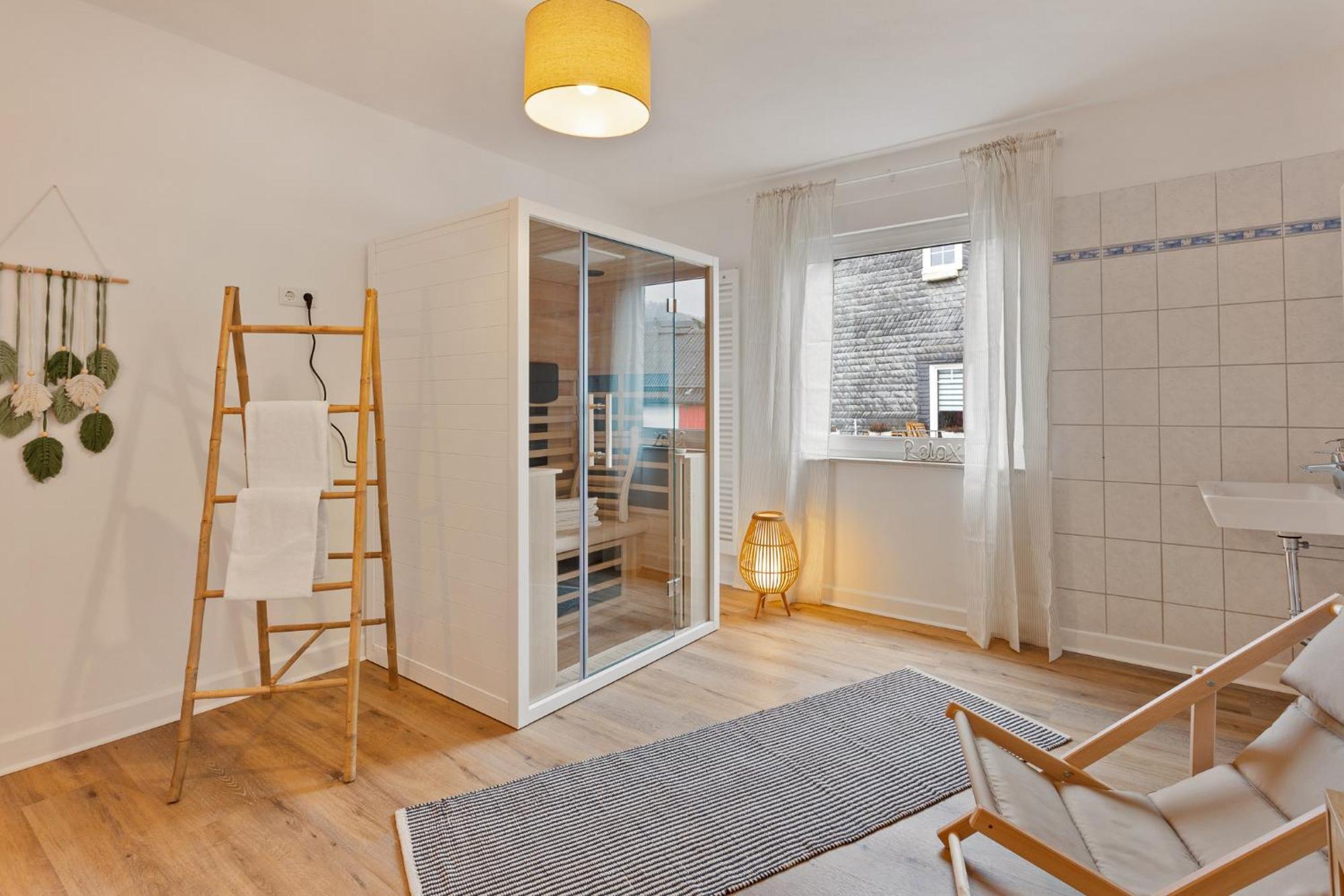 Gipfelstuermer Winterberg-niedersfeld Mit Infrarotsauna, Yoga, Netflix, Wlan